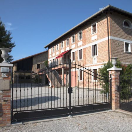 Chiaro Di Luna San Vito al Tagliamento Exterior photo